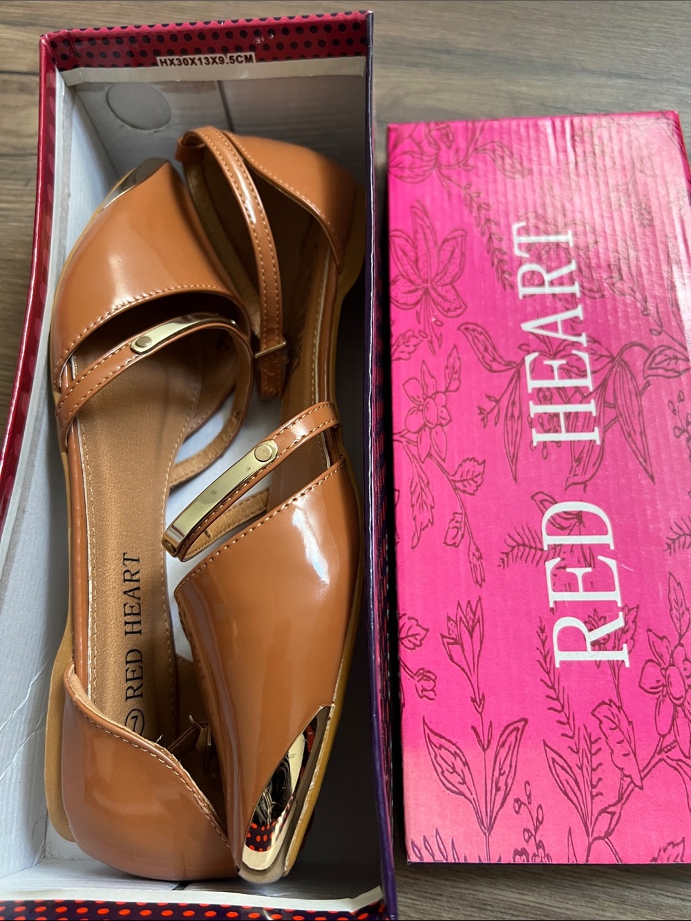 Women's Tan Patent Slingback Flats with Gold Accent